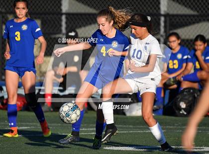 Thumbnail 1 in Charter Oak @ San Dimas photogallery.
