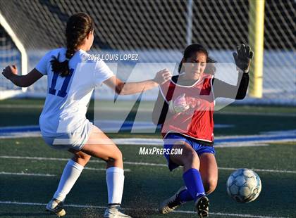 Thumbnail 1 in Charter Oak @ San Dimas photogallery.
