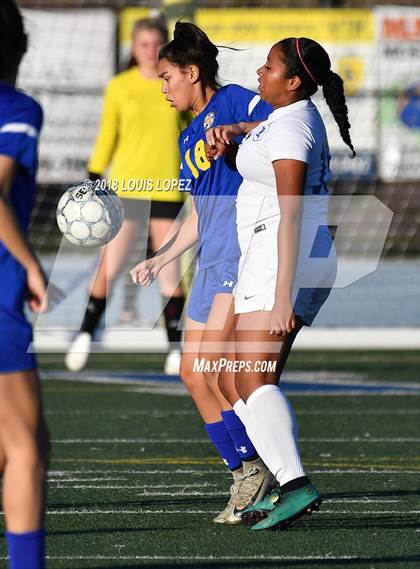 Thumbnail 2 in Charter Oak @ San Dimas photogallery.