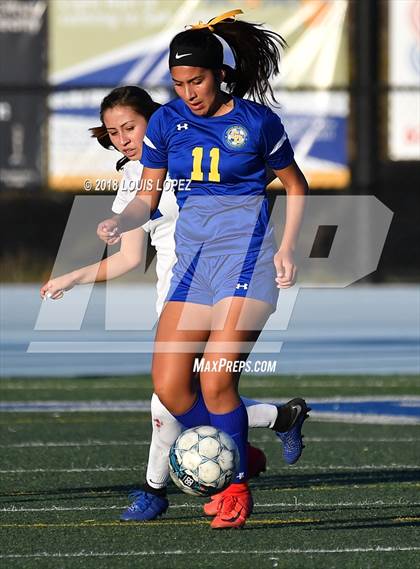 Thumbnail 3 in Charter Oak @ San Dimas photogallery.