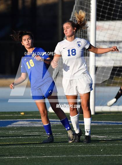 Thumbnail 3 in Charter Oak @ San Dimas photogallery.