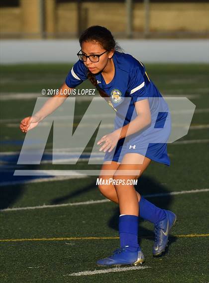 Thumbnail 1 in Charter Oak @ San Dimas photogallery.