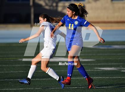 Thumbnail 1 in Charter Oak @ San Dimas photogallery.