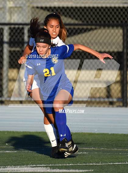 Thumbnail 3 in Charter Oak @ San Dimas photogallery.
