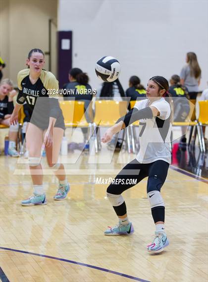 Thumbnail 3 in Daleville vs. Woodlan (Leo Invite) photogallery.