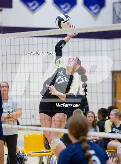 Thumbnail 3 in Daleville vs. Woodlan (Leo Invite) photogallery.