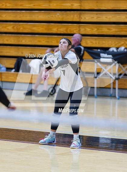 Thumbnail 3 in Daleville vs. Woodlan (Leo Invite) photogallery.