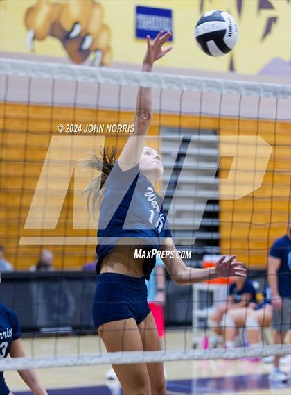 Thumbnail 3 in Daleville vs. Woodlan (Leo Invite) photogallery.