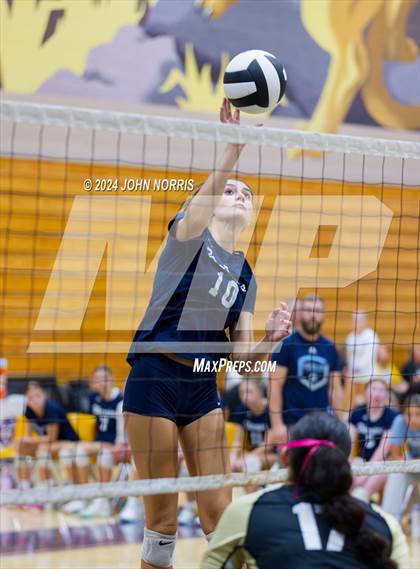 Thumbnail 2 in Daleville vs. Woodlan (Leo Invite) photogallery.