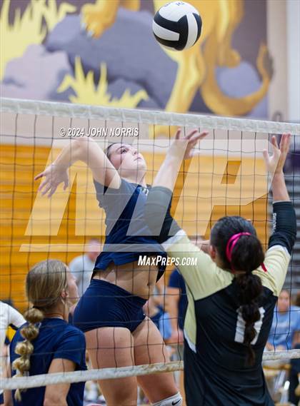 Thumbnail 1 in Daleville vs. Woodlan (Leo Invite) photogallery.