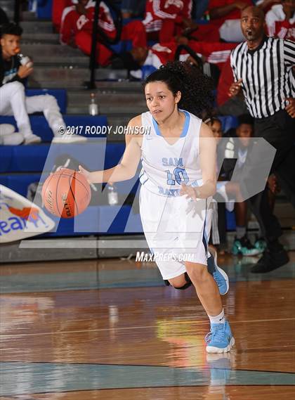 Thumbnail 1 in Sam Rayburn vs. Dawson (McDonald's Texas Invitational) photogallery.