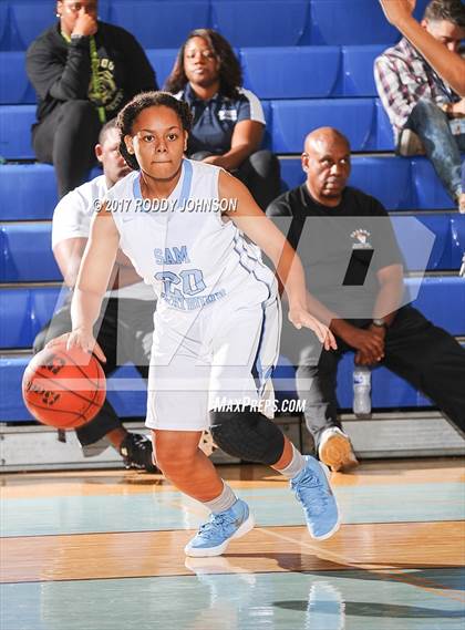 Thumbnail 1 in Sam Rayburn vs. Dawson (McDonald's Texas Invitational) photogallery.