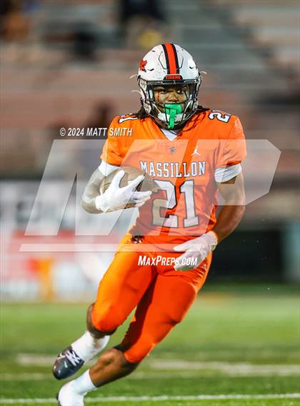 Thumbnail 1 in DeMatha @ Washington photogallery.