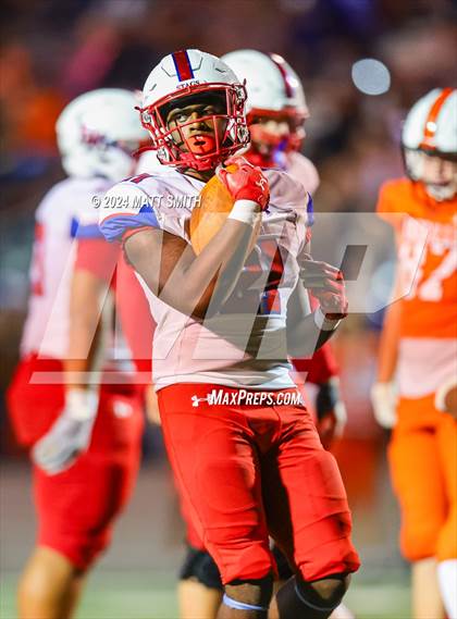 Thumbnail 2 in DeMatha @ Washington photogallery.