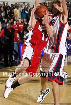 Thumbnail 2 in Horizon vs. San Joaquin Memorial (CIF SoCal D4 Final) photogallery.