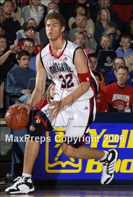 Thumbnail 2 in Horizon vs. San Joaquin Memorial (CIF SoCal D4 Final) photogallery.