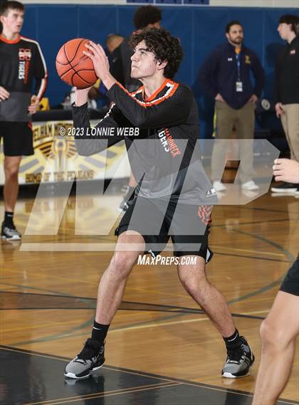 Thumbnail 1 in Mamaroneck vs Pelham (Pelham Holiday Tournament) photogallery.