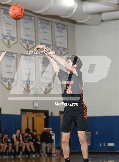 Thumbnail 3 in Mamaroneck vs Pelham (Pelham Holiday Tournament) photogallery.
