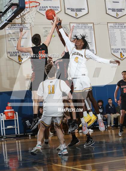 Thumbnail 1 in Mamaroneck vs Pelham (Pelham Holiday Tournament) photogallery.