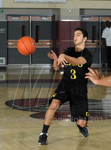 Thumbnail 3 in Chaparral vs. Capistrano Valley (MaxPreps Holiday Classic) photogallery.