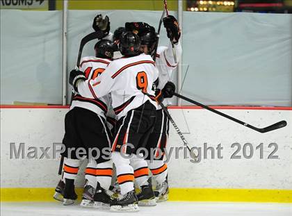 Thumbnail 2 in St. Joseph vs. Ridgefield (FCIAC Tier 1 Semifinal) photogallery.
