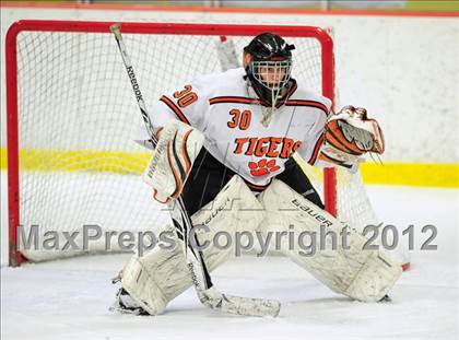 Thumbnail 2 in St. Joseph vs. Ridgefield (FCIAC Tier 1 Semifinal) photogallery.
