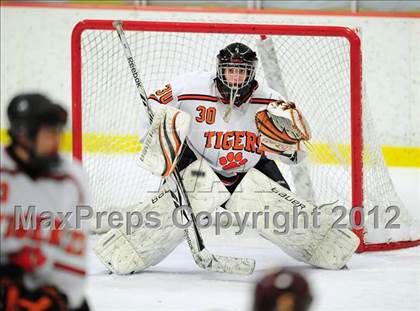 Thumbnail 2 in St. Joseph vs. Ridgefield (FCIAC Tier 1 Semifinal) photogallery.