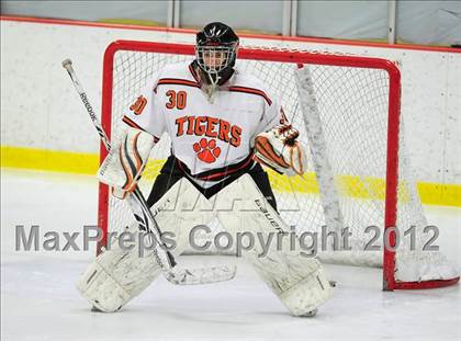 Thumbnail 2 in St. Joseph vs. Ridgefield (FCIAC Tier 1 Semifinal) photogallery.