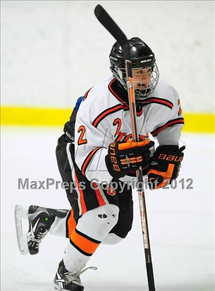 Thumbnail 1 in St. Joseph vs. Ridgefield (FCIAC Tier 1 Semifinal) photogallery.