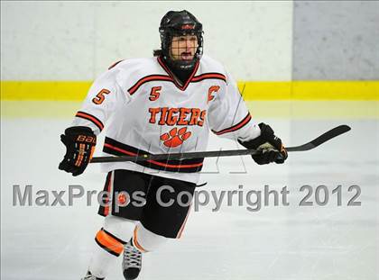 Thumbnail 1 in St. Joseph vs. Ridgefield (FCIAC Tier 1 Semifinal) photogallery.