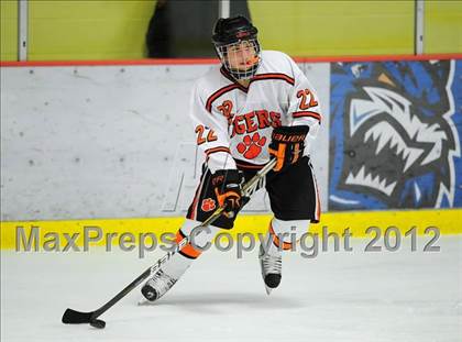 Thumbnail 2 in St. Joseph vs. Ridgefield (FCIAC Tier 1 Semifinal) photogallery.