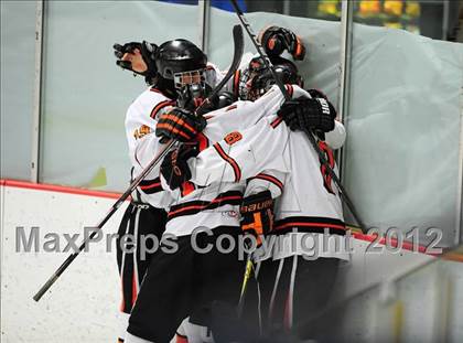Thumbnail 1 in St. Joseph vs. Ridgefield (FCIAC Tier 1 Semifinal) photogallery.