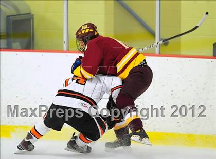 Thumbnail 1 in St. Joseph vs. Ridgefield (FCIAC Tier 1 Semifinal) photogallery.