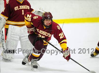 Thumbnail 2 in St. Joseph vs. Ridgefield (FCIAC Tier 1 Semifinal) photogallery.