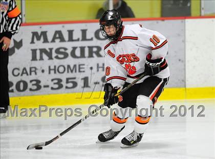 Thumbnail 2 in St. Joseph vs. Ridgefield (FCIAC Tier 1 Semifinal) photogallery.