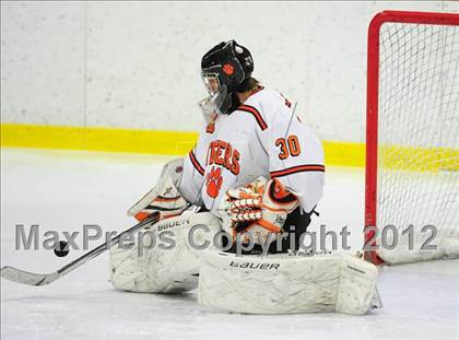 Thumbnail 3 in St. Joseph vs. Ridgefield (FCIAC Tier 1 Semifinal) photogallery.
