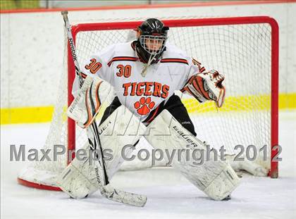 Thumbnail 3 in St. Joseph vs. Ridgefield (FCIAC Tier 1 Semifinal) photogallery.