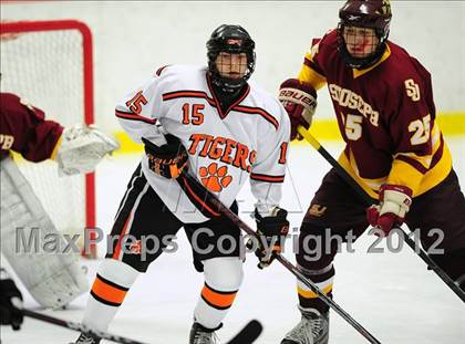 Thumbnail 3 in St. Joseph vs. Ridgefield (FCIAC Tier 1 Semifinal) photogallery.