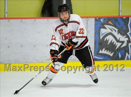 Thumbnail 1 in St. Joseph vs. Ridgefield (FCIAC Tier 1 Semifinal) photogallery.