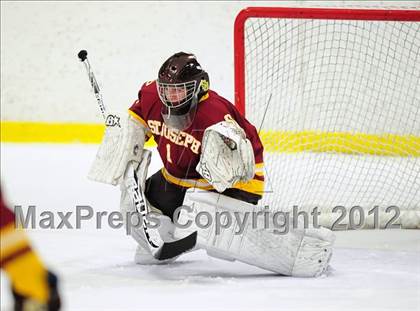 Thumbnail 3 in St. Joseph vs. Ridgefield (FCIAC Tier 1 Semifinal) photogallery.