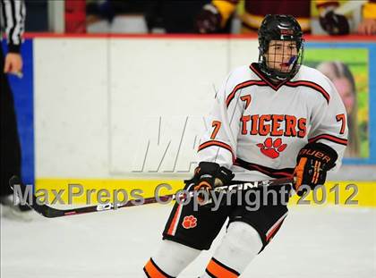 Thumbnail 2 in St. Joseph vs. Ridgefield (FCIAC Tier 1 Semifinal) photogallery.