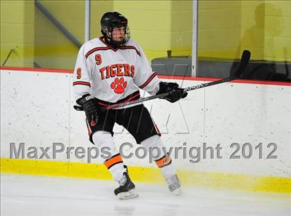 Thumbnail 3 in St. Joseph vs. Ridgefield (FCIAC Tier 1 Semifinal) photogallery.