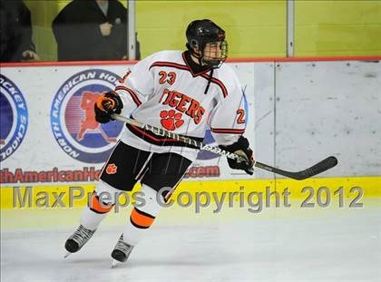 Thumbnail 3 in St. Joseph vs. Ridgefield (FCIAC Tier 1 Semifinal) photogallery.