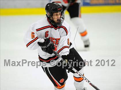 Thumbnail 3 in St. Joseph vs. Ridgefield (FCIAC Tier 1 Semifinal) photogallery.