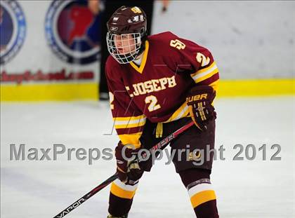 Thumbnail 3 in St. Joseph vs. Ridgefield (FCIAC Tier 1 Semifinal) photogallery.