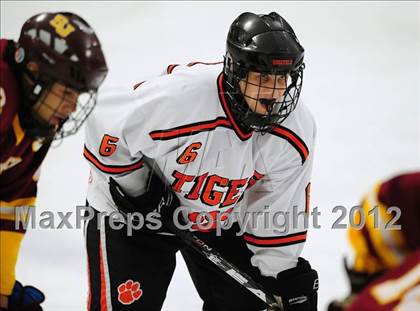 Thumbnail 2 in St. Joseph vs. Ridgefield (FCIAC Tier 1 Semifinal) photogallery.