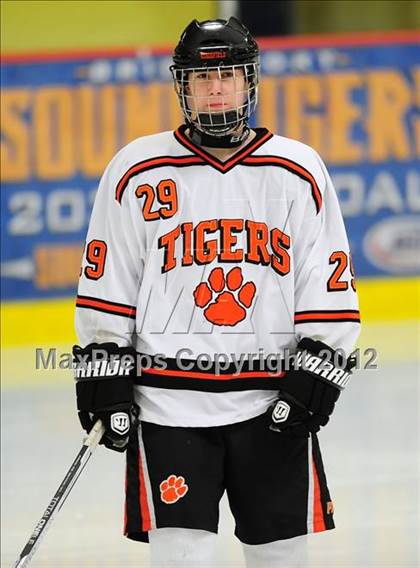 Thumbnail 2 in St. Joseph vs. Ridgefield (FCIAC Tier 1 Semifinal) photogallery.