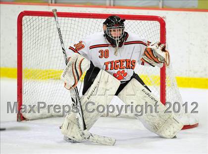 Thumbnail 2 in St. Joseph vs. Ridgefield (FCIAC Tier 1 Semifinal) photogallery.