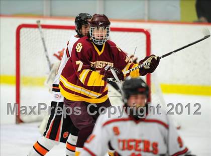 Thumbnail 1 in St. Joseph vs. Ridgefield (FCIAC Tier 1 Semifinal) photogallery.