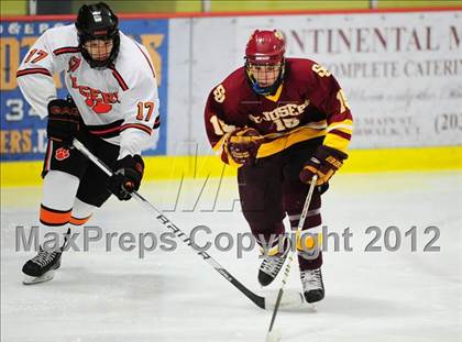 Thumbnail 3 in St. Joseph vs. Ridgefield (FCIAC Tier 1 Semifinal) photogallery.